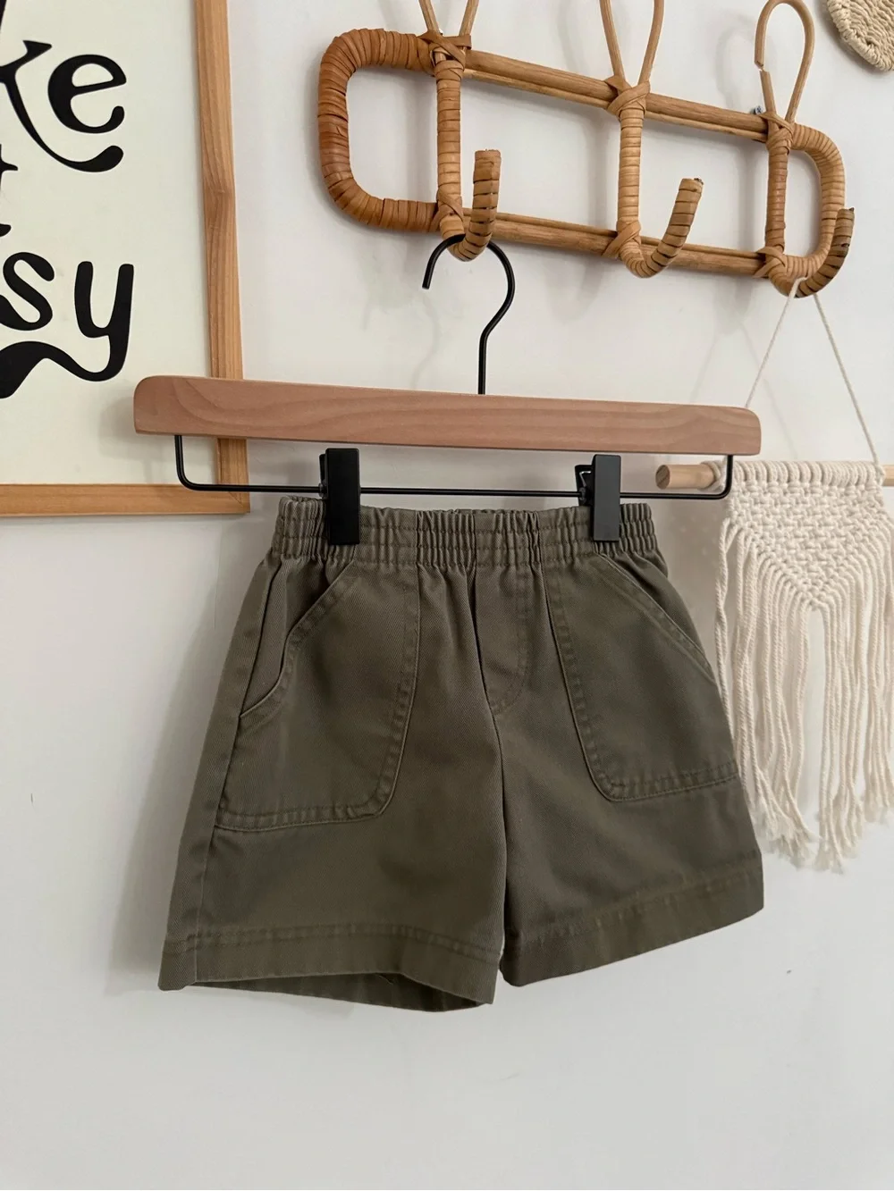 Vintage - Buster Brown 2T olive shorts